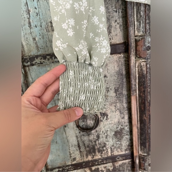 NWT Ultra Flirt Blouse In Sage - Picture 3 of 4